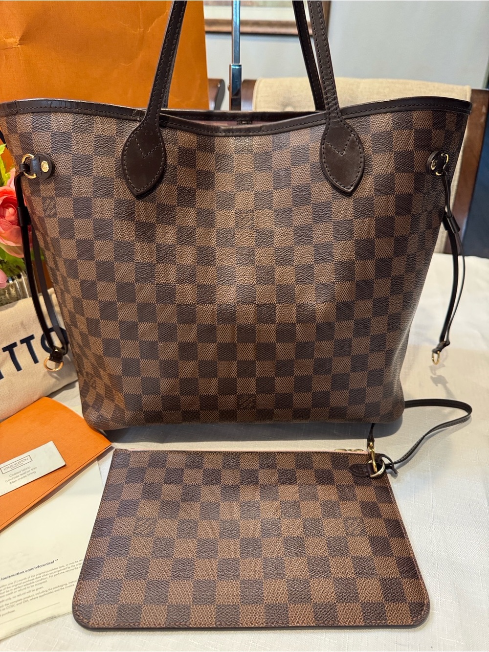 Authentic Louis Vuitton Damier Ebene Neverfull MM with Pouch - Picture 3 of 16